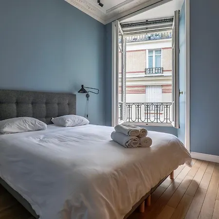 Goodguest- Luxe Trocadero Tour Eiffel 2bdr