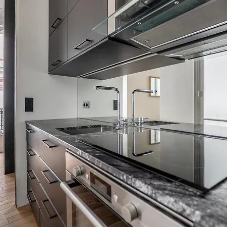 Goodguest- Luxe Trocadero Tour Eiffel 2bdr Apartamento Paris